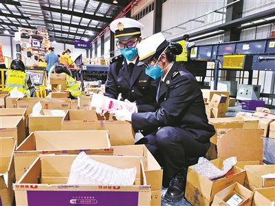 “雙十一”寧波跨境電商進口貨值達30億元 成交量破一千萬單 