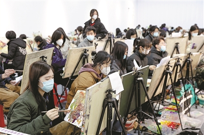 中國美院?？紡驮嚲€下開考 1.7萬人次參加，有專業報錄比超過50∶1
